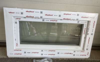 Kunststoff-Fenster 89 x 49 cm